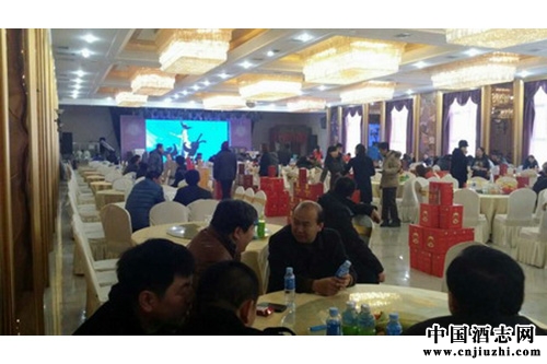 ���׾ƾ������ֳ���������220��Ԫ