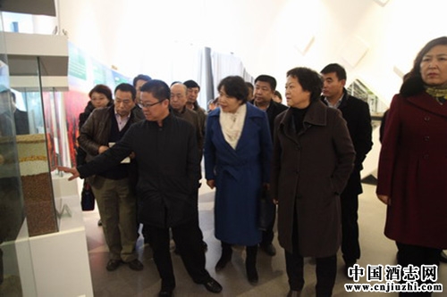 ������������֯�����ֳ���;��齻�����쵼�ʹ����ιۺ��׾�ҵ����