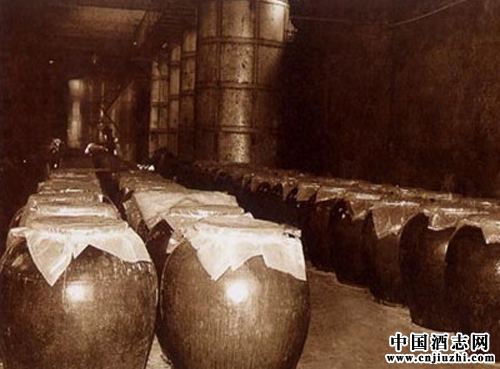 ����׾ƹ�����֮��ζ���ʵı仯