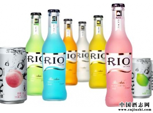 ʱ�о��༦β�ƶ��ߵļ�����ɫ