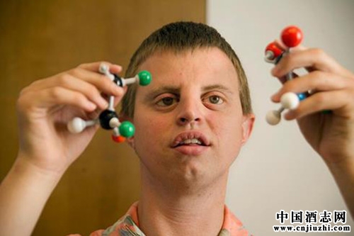 ä��Ʒ��ʦ��ʤ����99.9%���Ѿ����ʦ