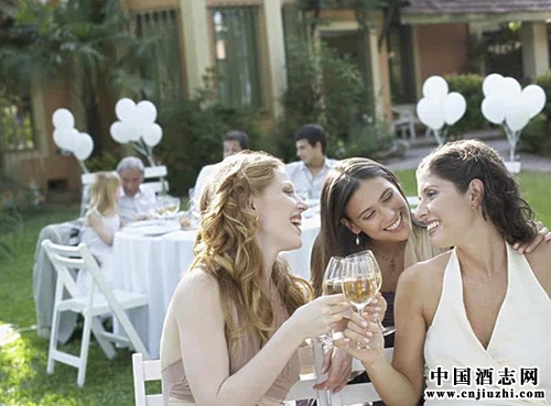 Ů�ԺͰ����Ѿ�