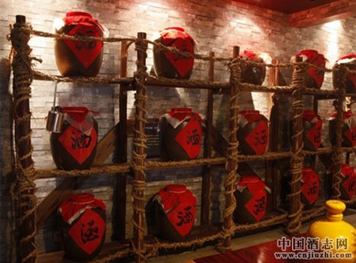 �׾���������з����������仯�ͻ�