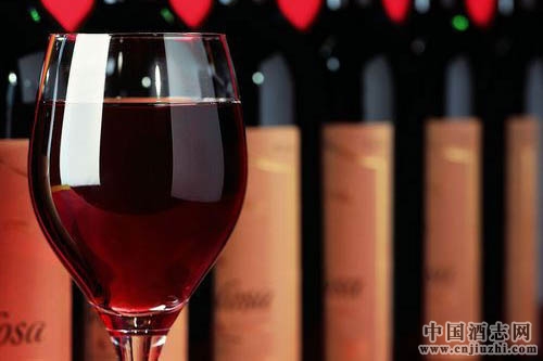 �й����Ѿ����۶������ﵽ2000��