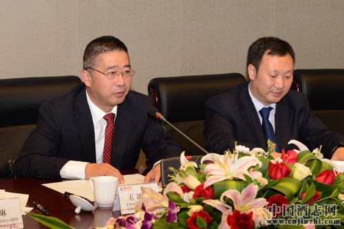 �����ϽѶ������鲨����׾Ƶ���