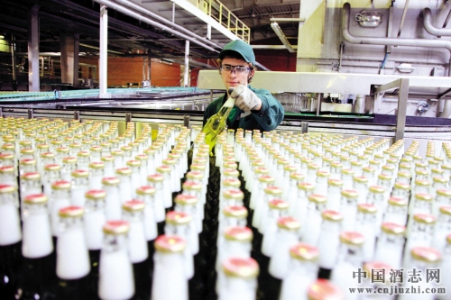 2015��ơ����ҵ��������1897��Ԫ������1.52%