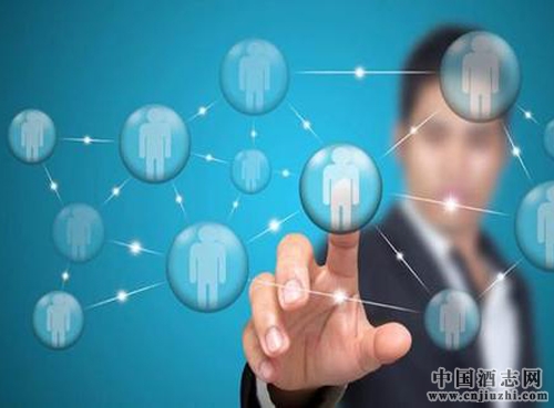 �׾���ҵ�·�ڣ����������������г�