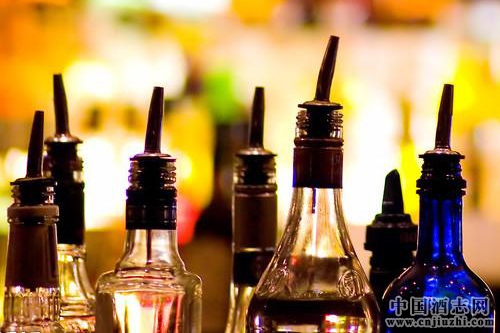 �׾���׼�ưɣ��������Ƿ��򵥣�