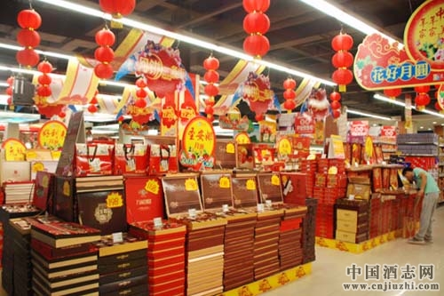 ���ｫ���߶˰׾Ƽ۸����ǣ������̷׷׶ڻ�����ս��