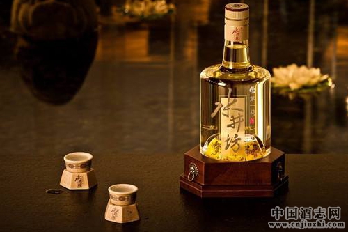 �����飺ˮ�����Ƹ߶���ƷҪ��700Ԫ���ϼ�λվס��