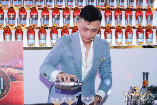 ����ʦ�Ǿ���������ɫ����Ĵ�����ؼ�β��