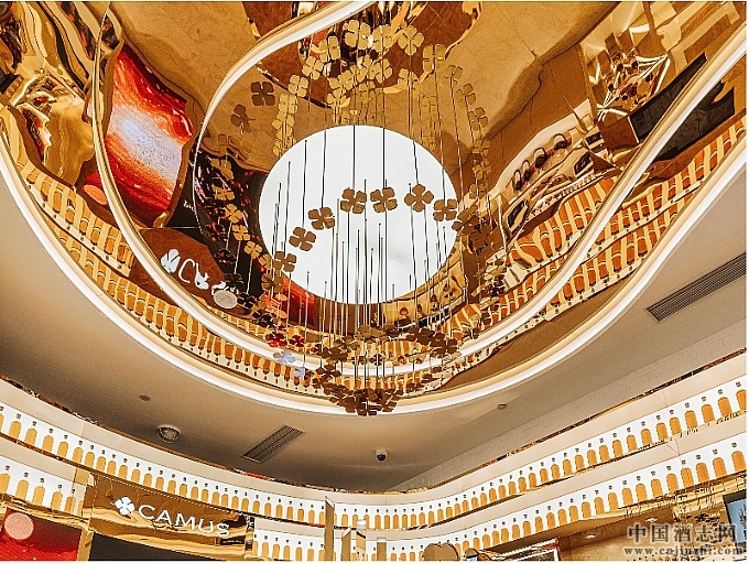 ���µĶ��ƻ�֦�ε���