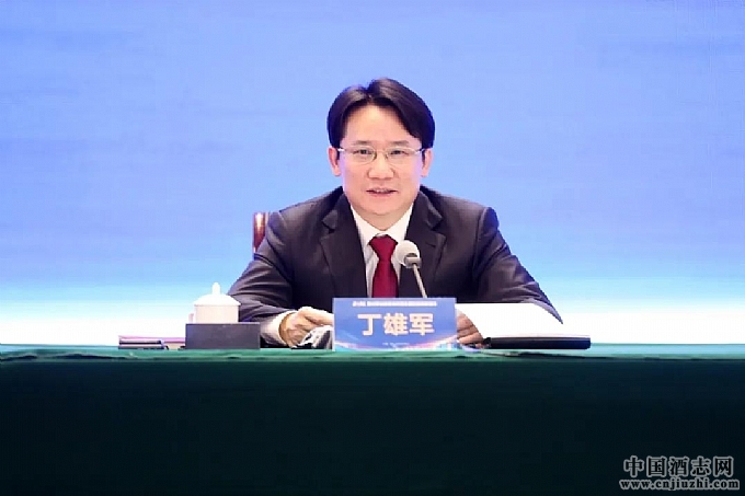 ���۾�����